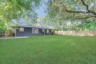 5634 Ridgeway Dr, Houston, TX 77033 - Photo 38