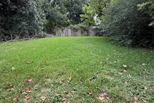 5210 Westover St, Houston, TX 77033 - Photo 12