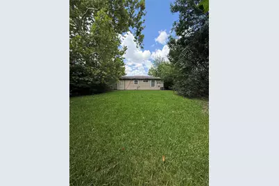 5210 Westover Street, Houston, TX 77033 - Photo 10