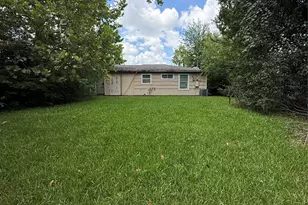 5210 Westover St, Houston, TX 77033 - Photo 10
