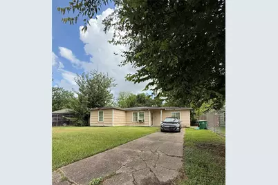 5210 Westover Street, Houston, TX 77033 - Photo 2