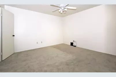 2025 Augusta #306, Houston, TX 77057 - Photo 10