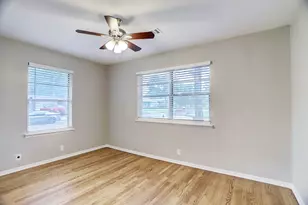 5814 Anaqua Dr, Houston, TX 77092 - Photo 12