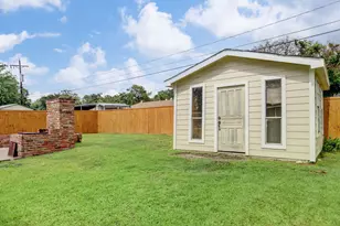 5814 Anaqua Dr, Houston, TX 77092 - Photo 16