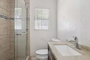 1002 Grenfell Ln, Houston, TX 77076 - Photo 16