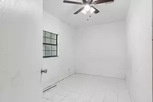 1002 Grenfell Ln, Houston, TX 77076 - Photo 12