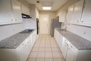 3107 Jenny Dr, Sugar Land, TX 77479 - Photo 6