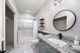 4103 New Orleans St, Houston, TX 77020 - Photo 12