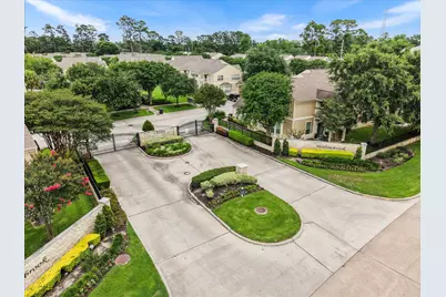 13600 Breton Ridge Street #31C, Houston, TX 77070 - Photo 2