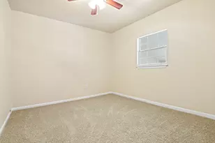 1911 Bittercreek Dr, Houston, TX 77042 - Photo 10