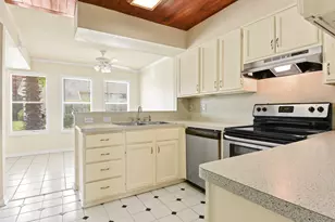 1911 Bittercreek Dr, Houston, TX 77042 - Photo 4