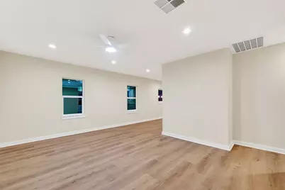 404 W Homan Street, Baytown, TX 77520 - Photo 14