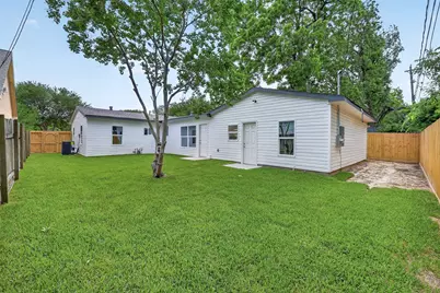 404 W Homan Street, Baytown, TX 77520 - Photo 32