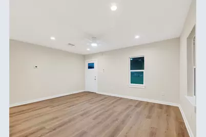 404 W Homan Street, Baytown, TX 77520 - Photo 16