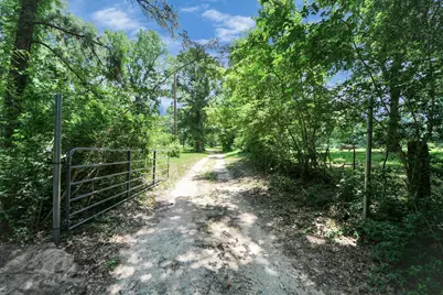 197 County Road 348, Cleveland, TX 77327 - Photo 44