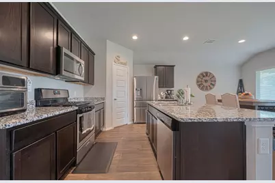 3923 Hawaiian Court, Baytown, TX 77521 - Photo 2