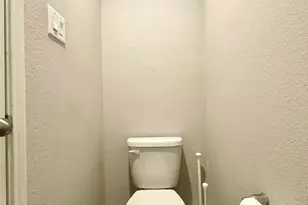 3923 Hawaiian Ct, Baytown, TX 77521 - Photo 10