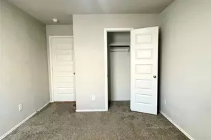 3923 Hawaiian Ct, Baytown, TX 77521 - Photo 18