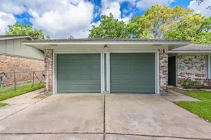 1306 2nd St, League City, TX 77573 - Photo 4