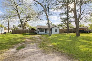 406 N Fig St, Sweeny, TX 77480 - Photo 4