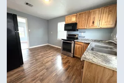 406 N Fig Street, Sweeny, TX 77480 - Photo 28