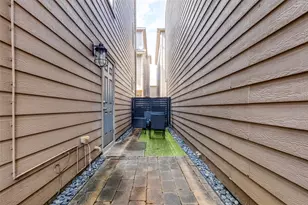 944 W 22nd St, Houston, TX 77008 - Photo 22