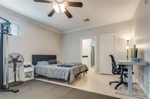 944 W 22nd St, Houston, TX 77008 - Photo 14