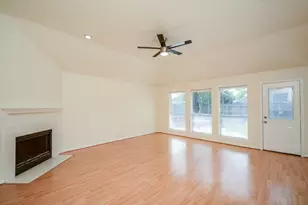 9502 Coast Bridge St, Houston, TX 77075 - Photo 16
