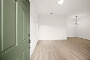 9709 Pelsey St, Houston, TX 77029 - Photo 2