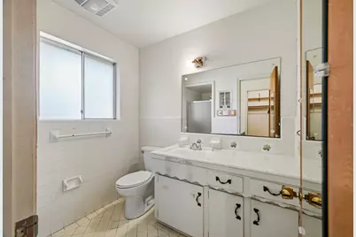 5442 Queensloch Drive, Houston, TX 77096 - Photo 36