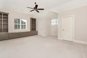 254 Green Blvd, Shenandoah, TX 77384 - Photo 12