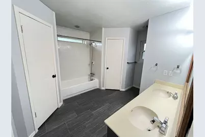 2919 Holly Green Drive, Houston, TX 77339 - Photo 14