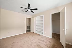 9223 Benning Dr, Houston, TX 77031 - Photo 16