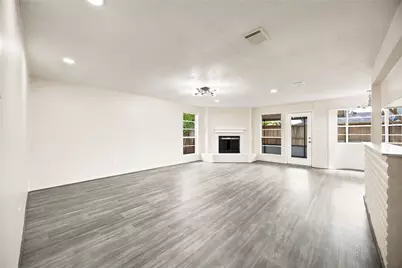 9223 Benning Drive, Houston, TX 77031 - Photo 14