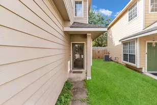 16007 Sandy Path Ln, Houston, TX 77084 - Photo 2