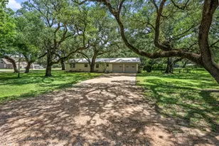 103 King Dr, Columbus, TX 78934 - Photo 30