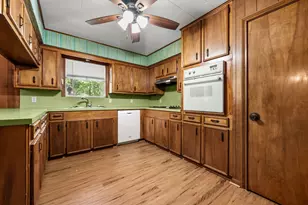 103 King Dr, Columbus, TX 78934 - Photo 12