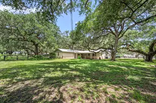 103 King Dr, Columbus, TX 78934 - Photo 28