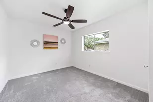 13407 Wells River Dr, Houston, TX 77041 - Photo 18