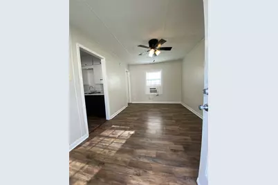 424 7th Avenue N #9, Texas City, TX 77590 - Photo 1