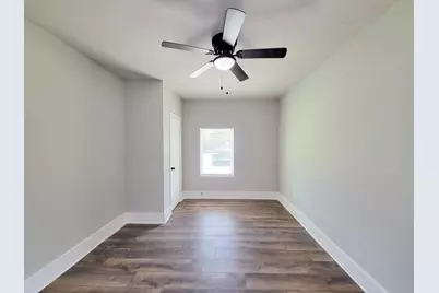 5815 Southseas Street, Houston, TX 77033 - Photo 16