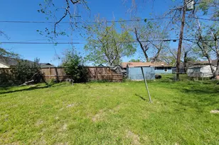 5815 Southseas St, Houston, TX 77033 - Photo 30