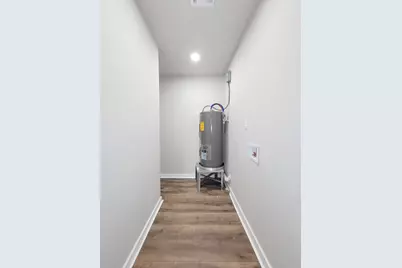 5815 Southseas Street, Houston, TX 77033 - Photo 20