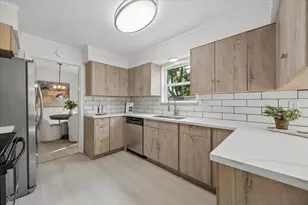 7802 Gulfton St, Houston, TX 77036 - Photo 8