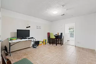 715 Elm St, Fresno, TX 77545 - Photo 20