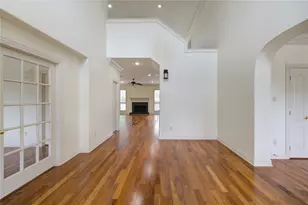 1502 Ashbury Park Ln, Houston, TX 77077 - Photo 10