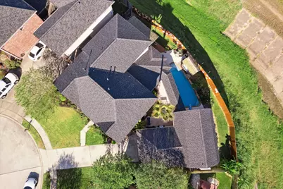 394 Hyland Lane, League City, TX 77573 - Photo 4