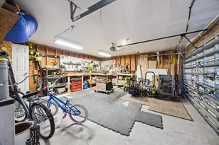 394 Hyland Ln, League City, TX 77573 - Photo 32