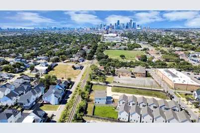 5224 Edgewood Street, Houston, TX 77011 - Photo 40