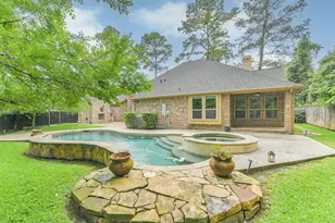6 Little Falls Place, Tomball, TX 77375 - Photo 4